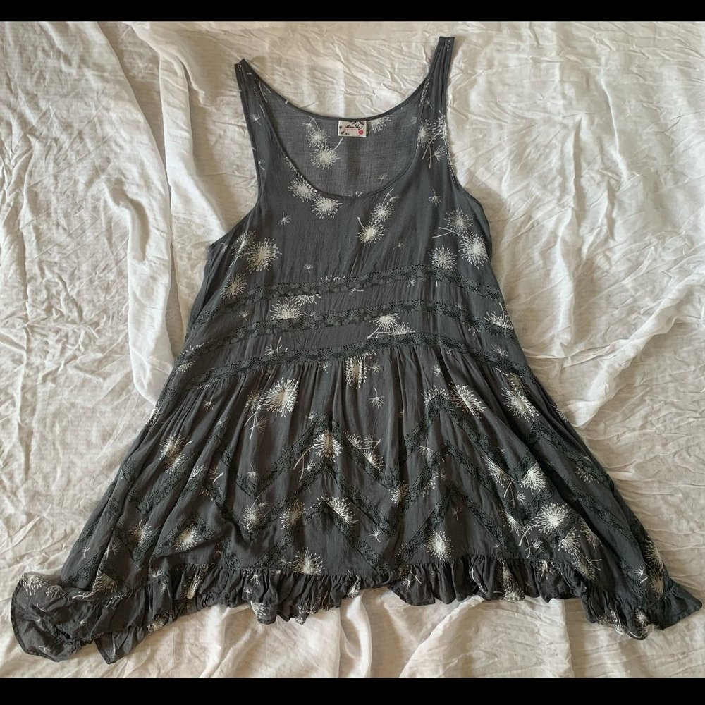 Free People charcoal gray starburst print slip chemise